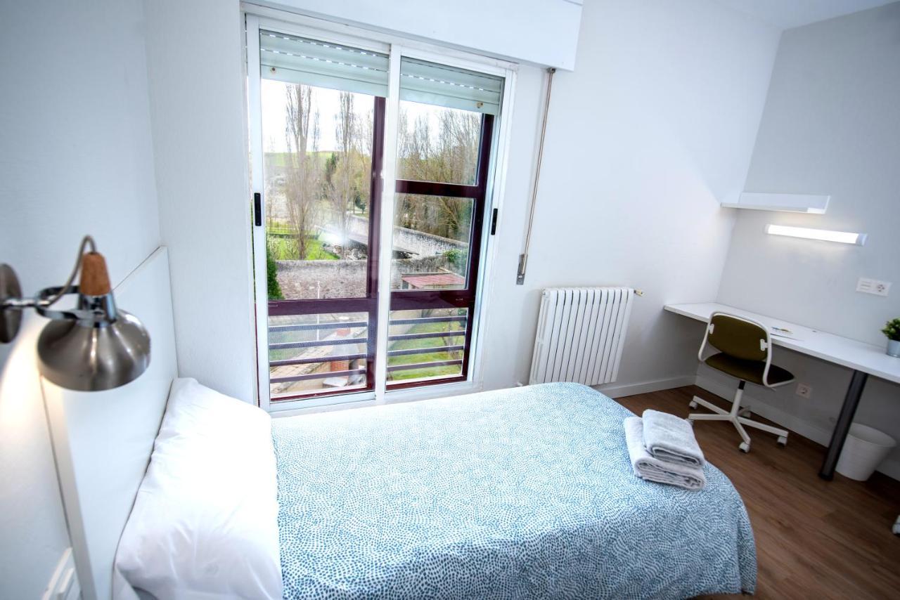 Residencia Hospital Del Rey Hostel Burgos Luaran gambar