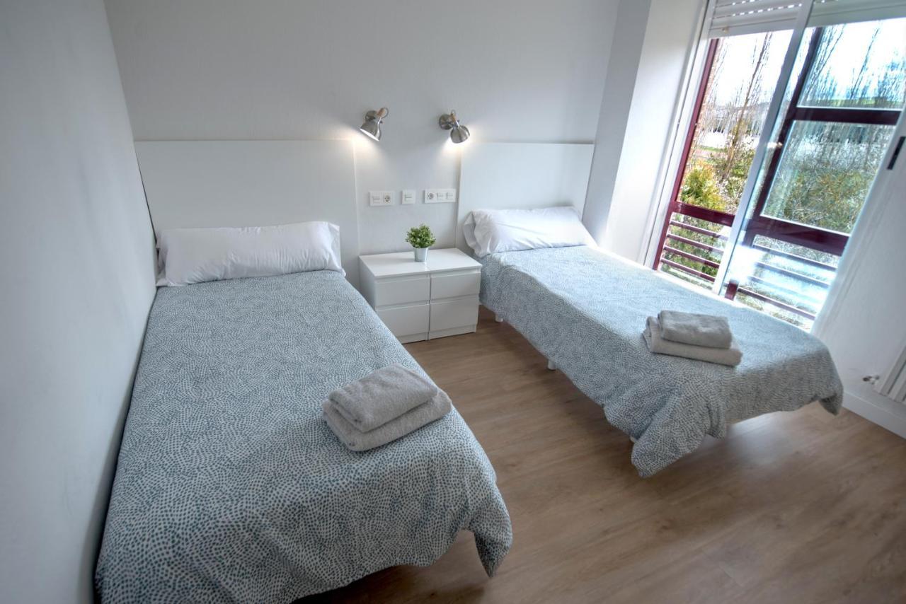 Residencia Hospital Del Rey Hostel Burgos Luaran gambar